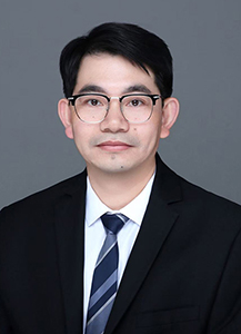 張家港公司總經(jīng)理?季燁華